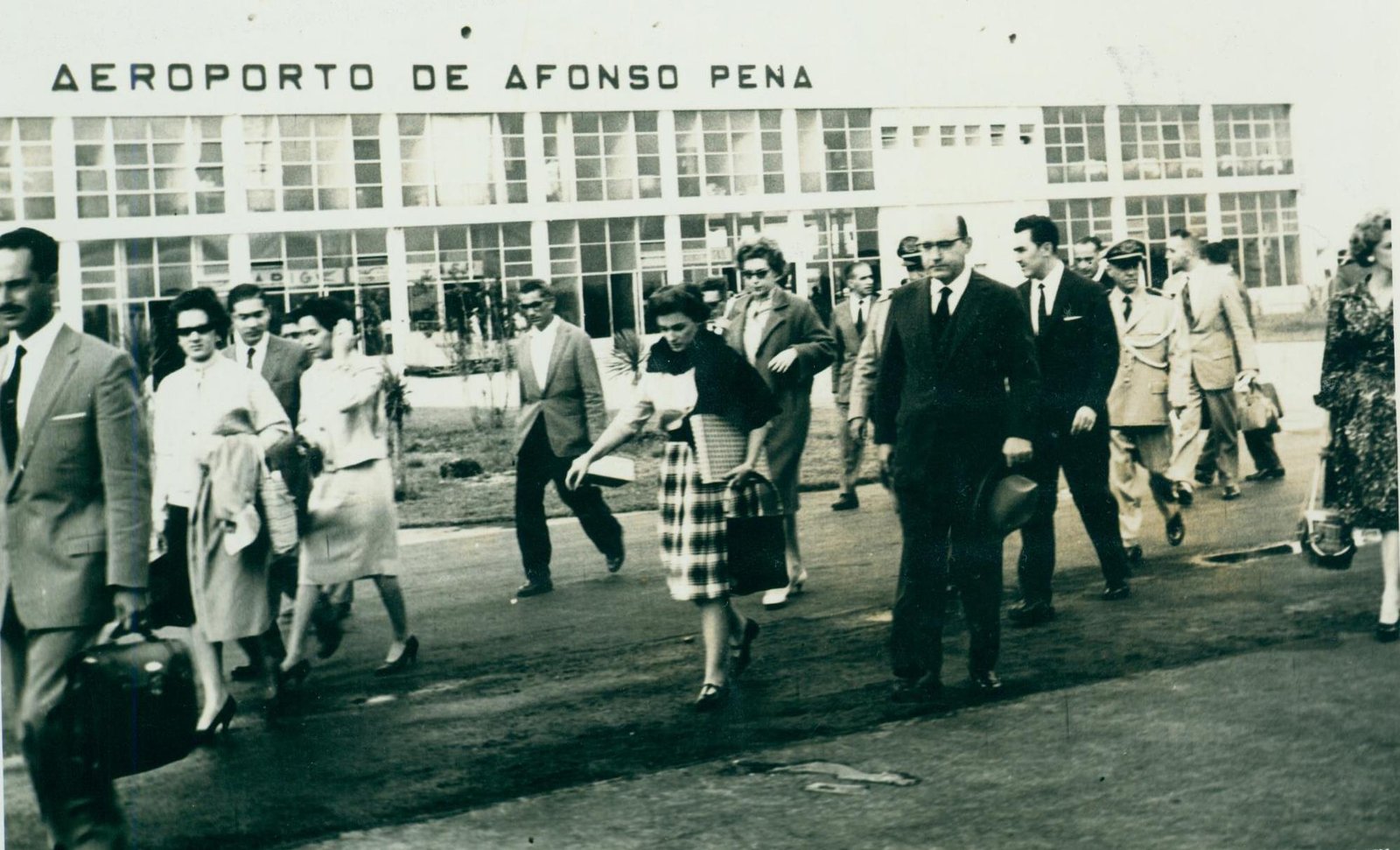 A Hist Ria De Curitiba Em Um V Deo De Portal Mem Ria Brasileira