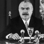 Sarney-anunciando-Plano-Cruzado-1986