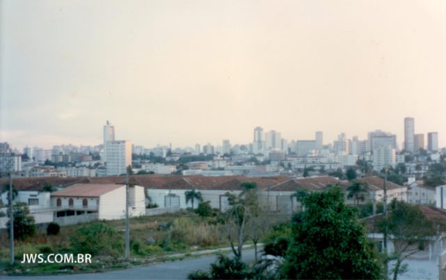 curitiba-vista-da-prof-brandão-nos-anos-80-foto-josé-wille-jws-GC-700