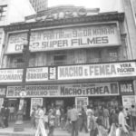 cinema – Fachada do Cine Cairo, na rua Formosa, no Centro, em 1977.